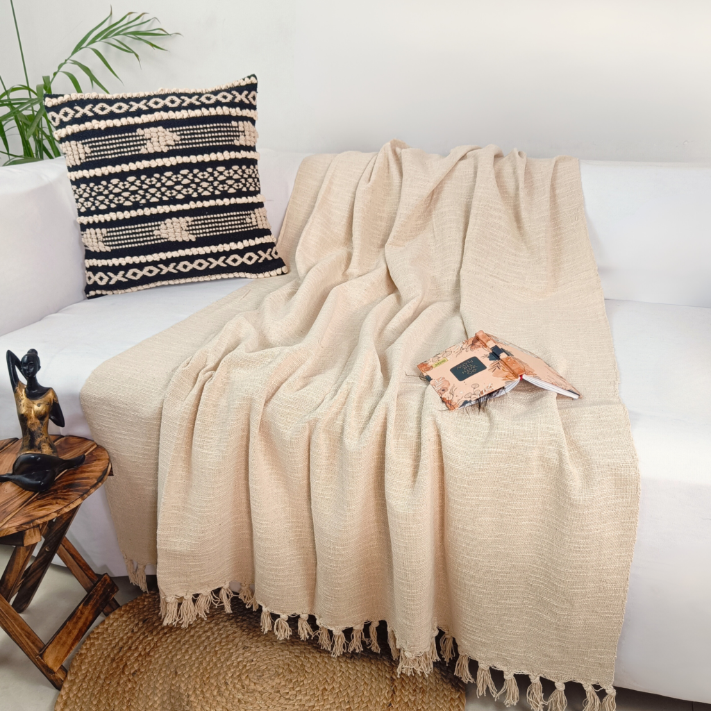 Throw Collection Ivory Allure Cotton Handmade Throw: Timeless Throw for Modern and ...