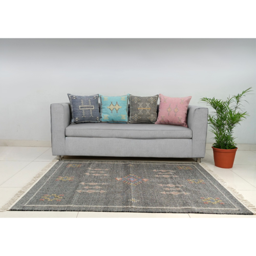 Cotton Sabra Kilim Rug For Yoga Home Decor Floor Furnishing Geometric Shaped Handloomed Rug