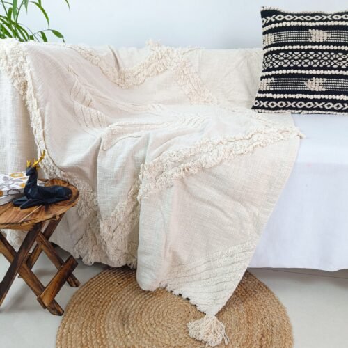 Handloomed Cotton Throw Blanket Artisanal Warmth Tufted Throw Blankets for a Chic Retreat