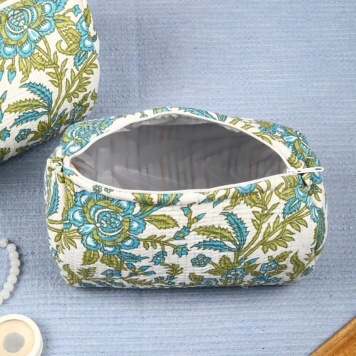 Beautiful Travel Comes Set Of 3 Cotton Toiletry Pouches In Multicolored - Image 7