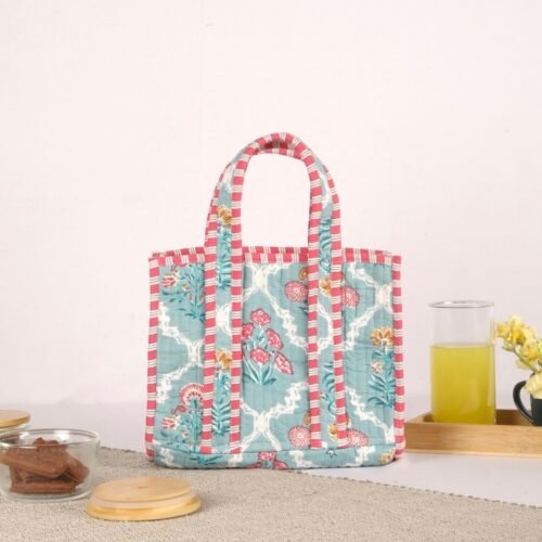 Picnic Perfect Small Handy Lunch Box Bags In Sea Green - Image 5