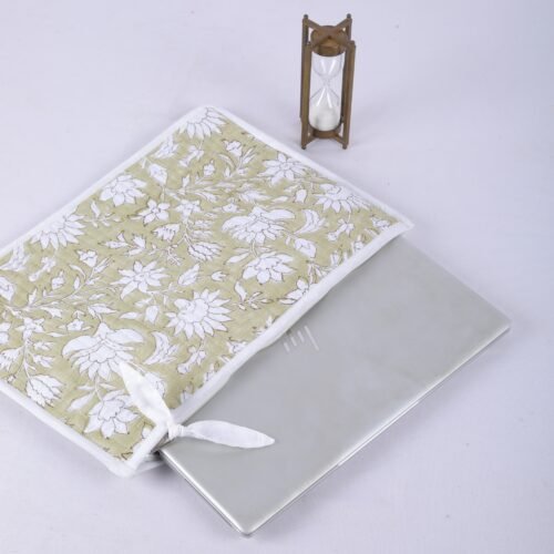 Office Essential Cotton Quilted laptop Sleeves With Floral Pattern - Image 3