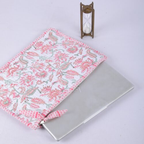 Soft & Protective Cotton Quilted Laptop Sleeves With Floral Print In White & Pink - Image 5