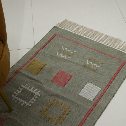 Relaxed Living Sabra Rug With Cotton Wool In Green & Multicolor