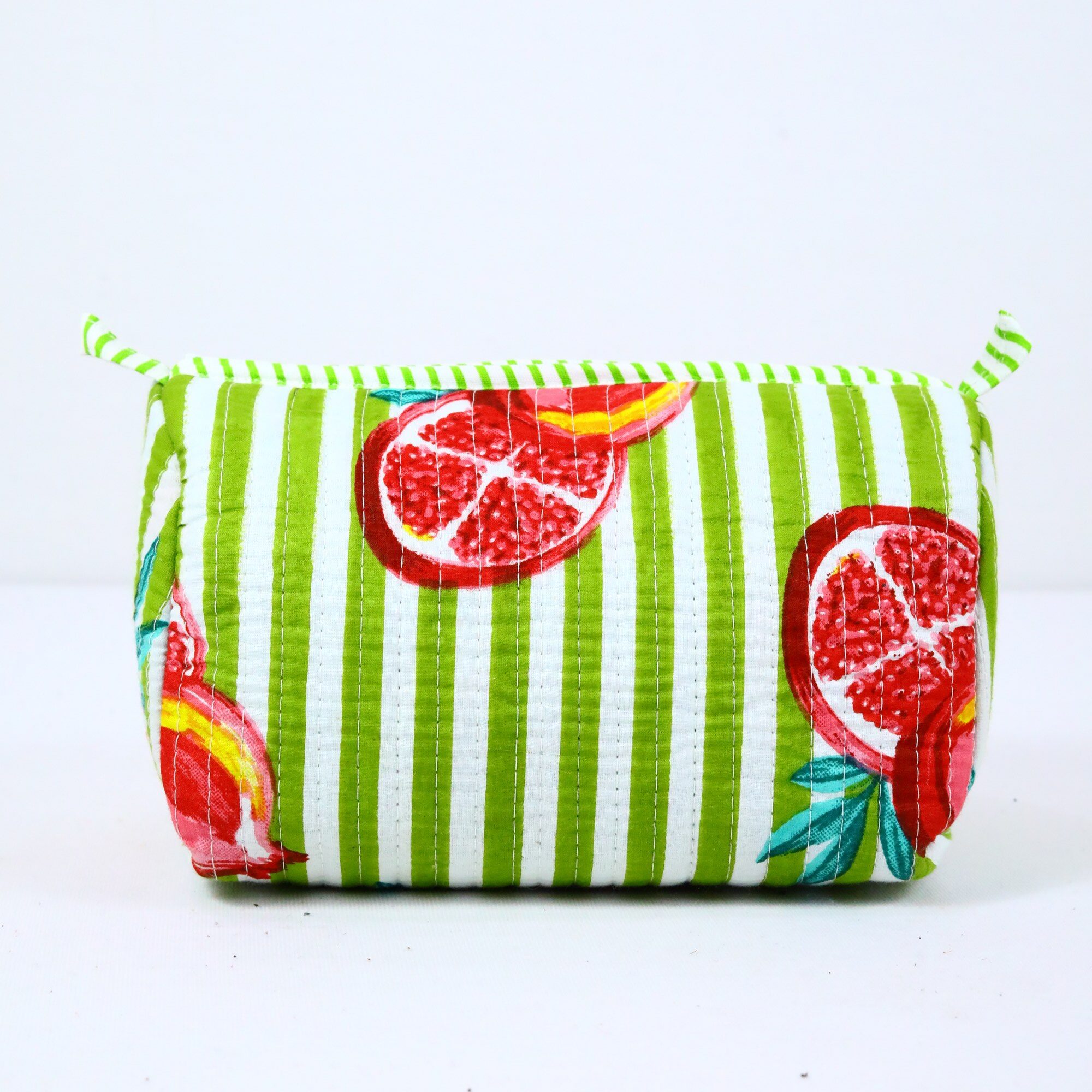 Annar Design Screen Printed Set Of 3 Cotton Quilted Toiletry Pouches in Green & Red - Image 3