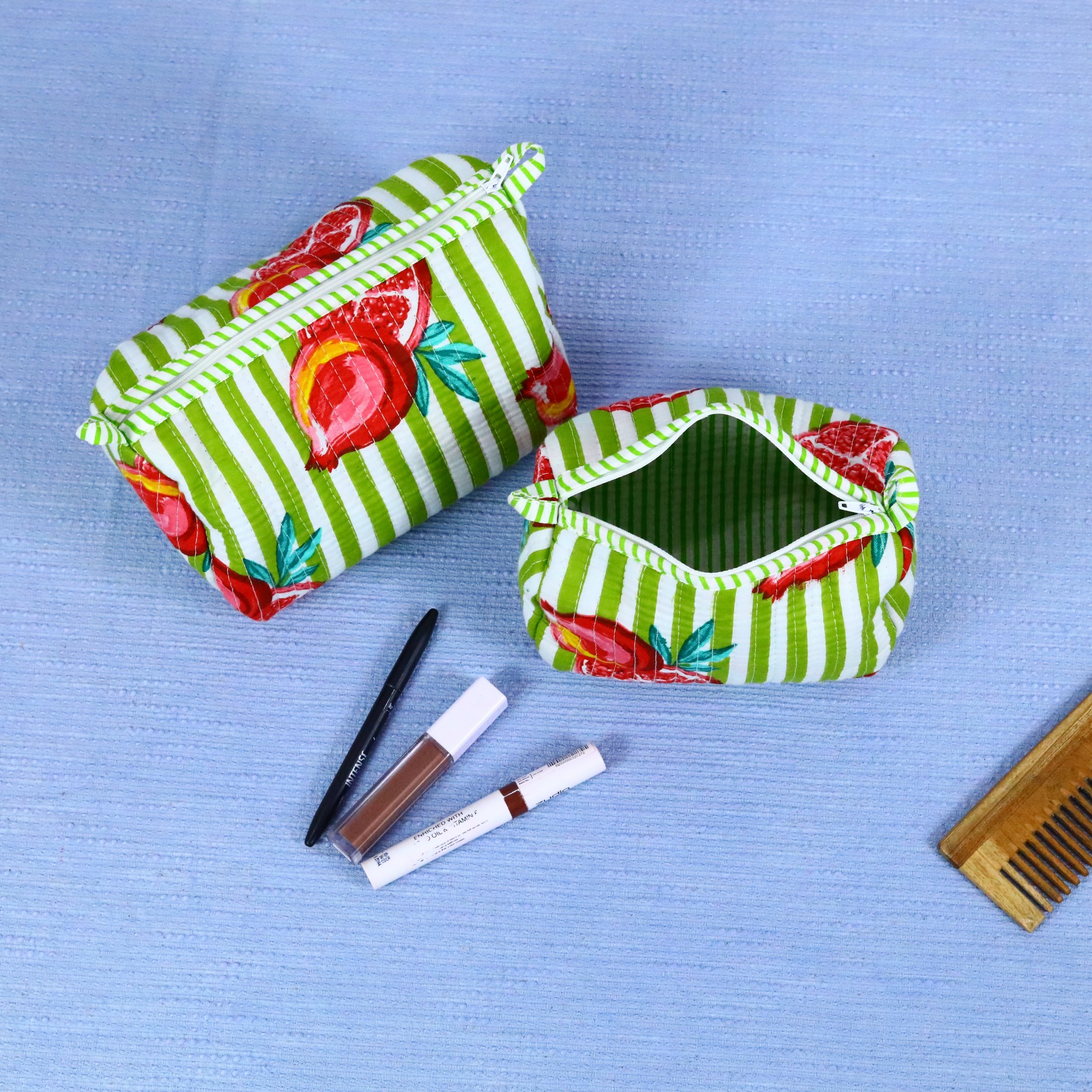 Annar Design Screen Printed Set Of 3 Cotton Quilted Toiletry Pouches in Green & Red - Image 7