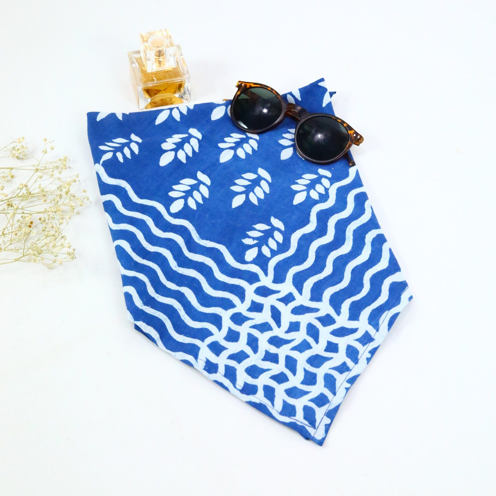 Trendy Knot Block Print Bandana In Blue - Image 4