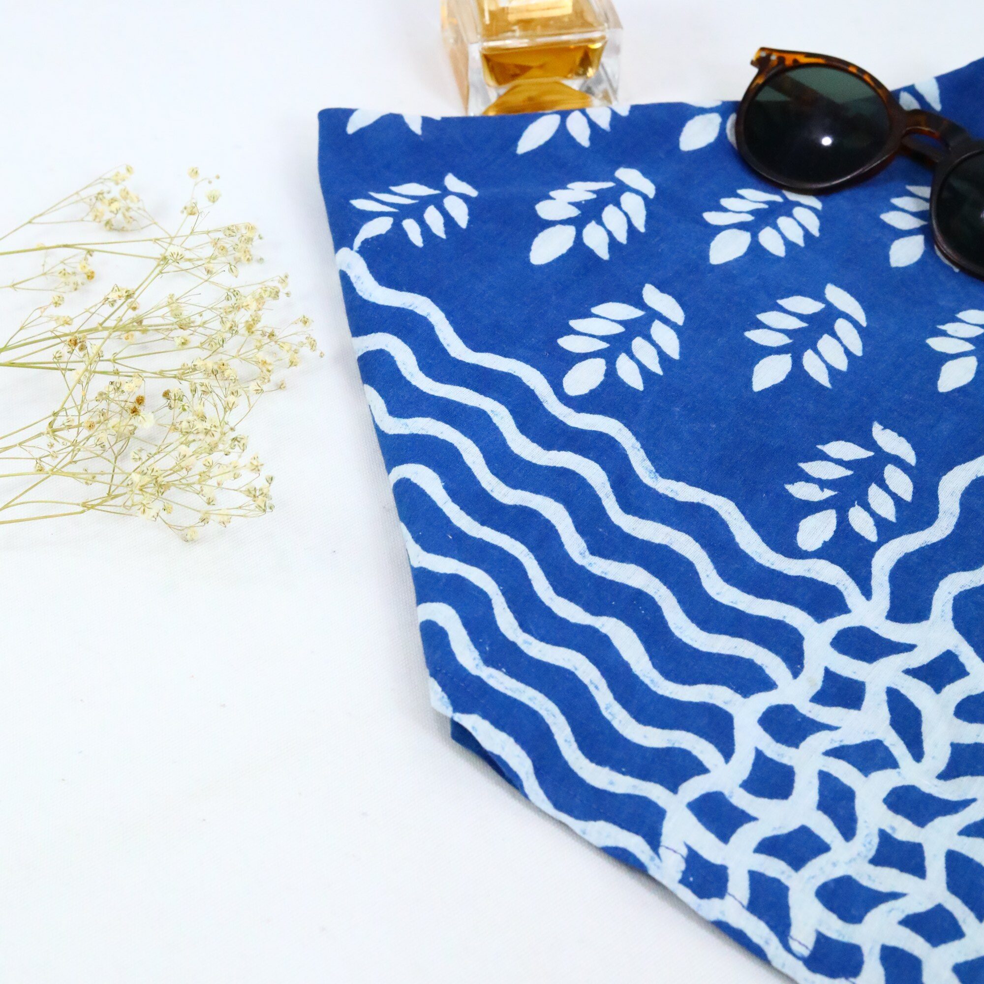 Trendy Knot Block Print Bandana In Blue - Image 5