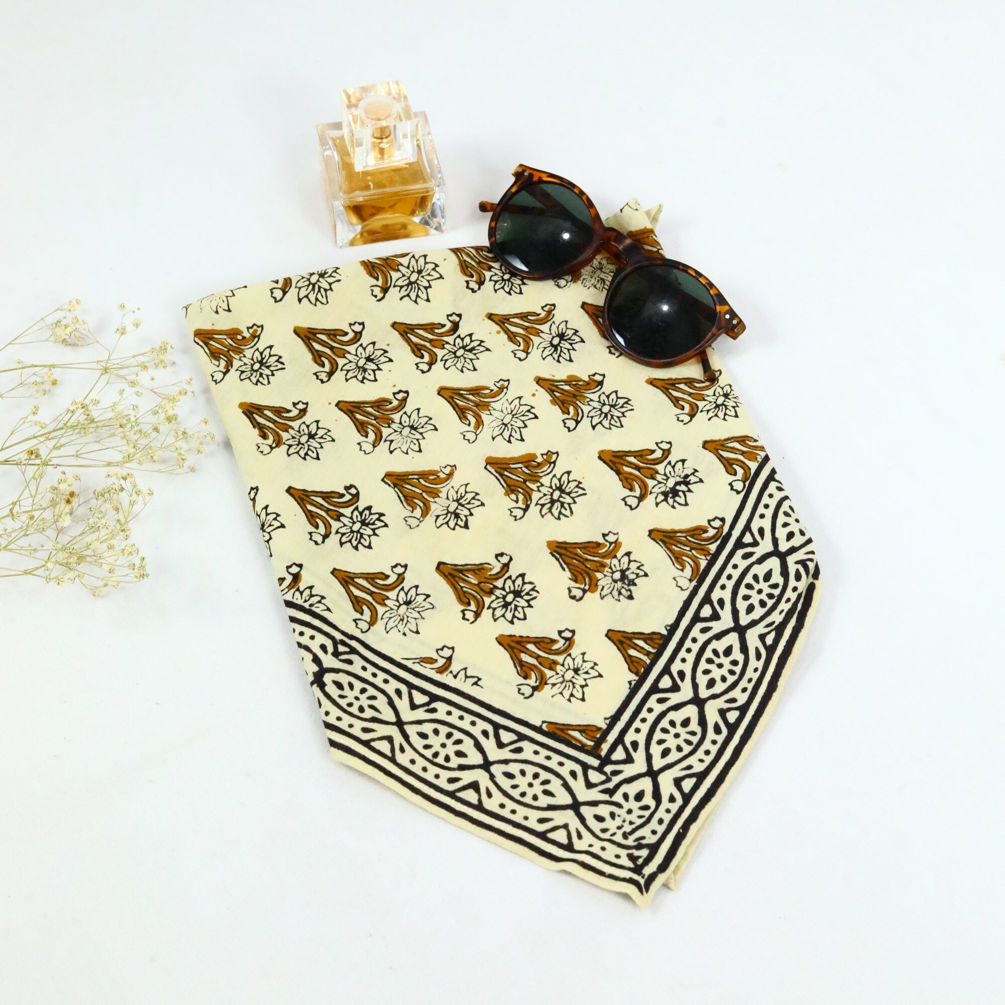 Knot Elegance Block Print Bandana In Multicolor - Image 4