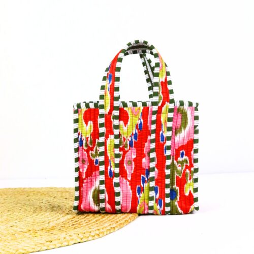 Easy Carry Cotton Lunch Box In Multicolor