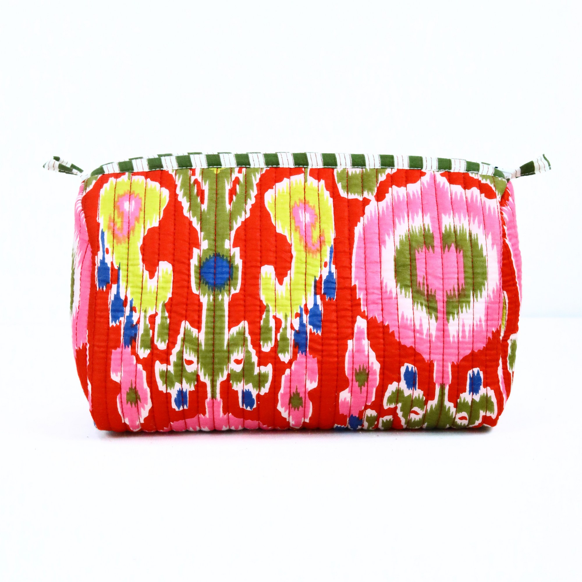 Pretty Pouch Cotton Quilted Kit Screen Printed Set Of 3 Toiletry Pouches in Multicolor - Image 2