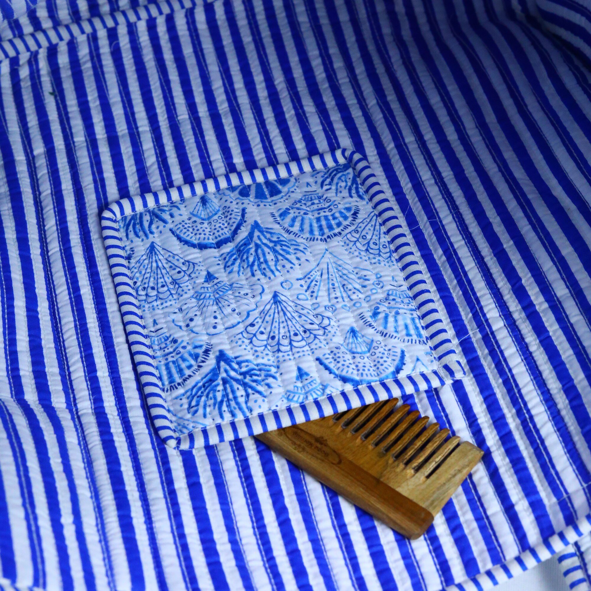 Day Trip Carry Screen Print Cotton Quilted Tote Bag In Blue - Image 5