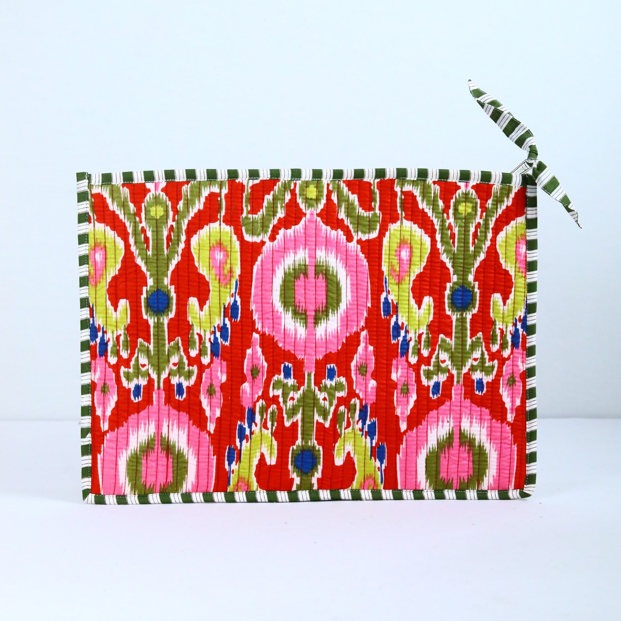 The Tech Traveller Sleeve Cotton Quilted Screen Printed Laptop Sleeves With Bow - Image 3