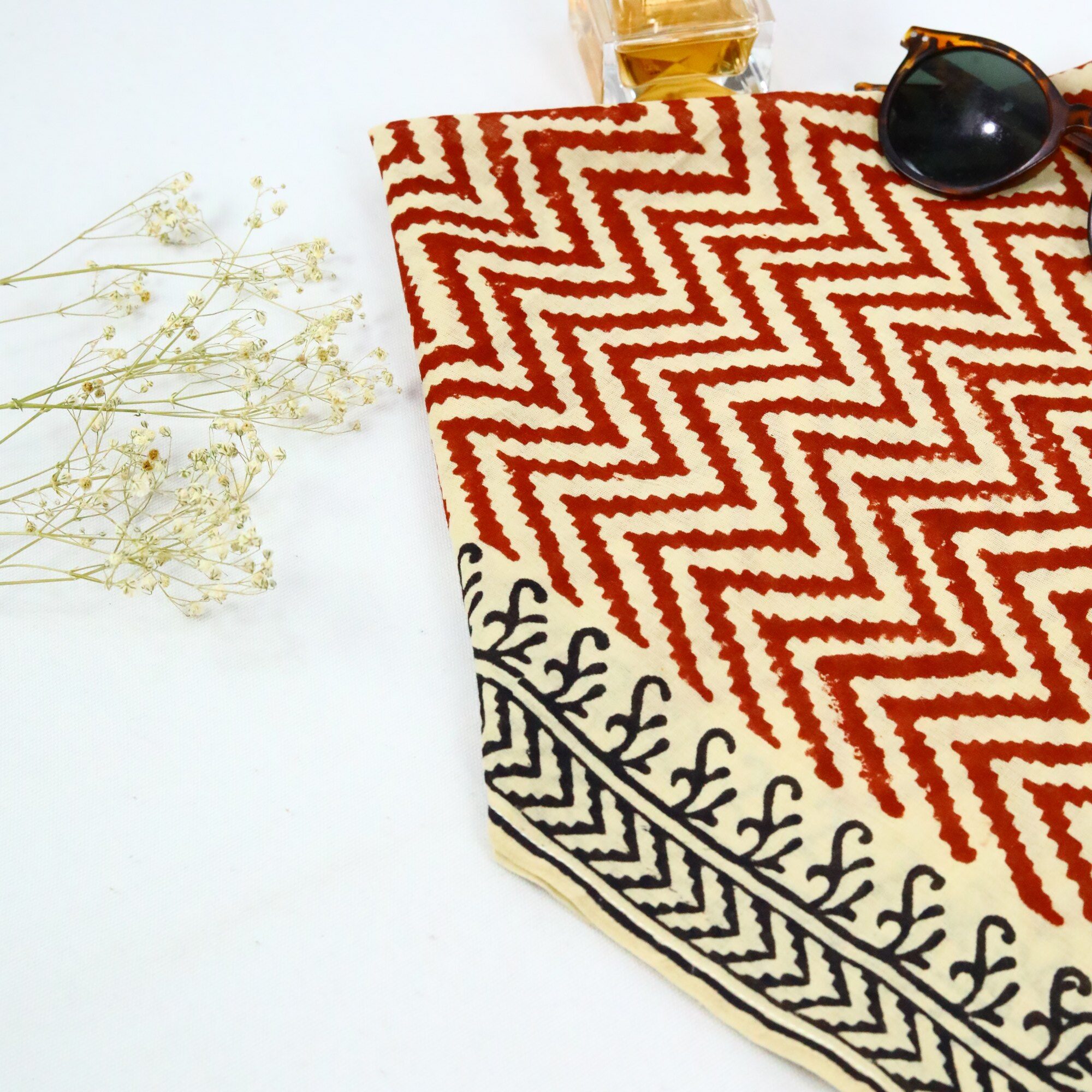 Thread Nest Cotton Block Printed Bandana In Red Black & Cream - Image 3