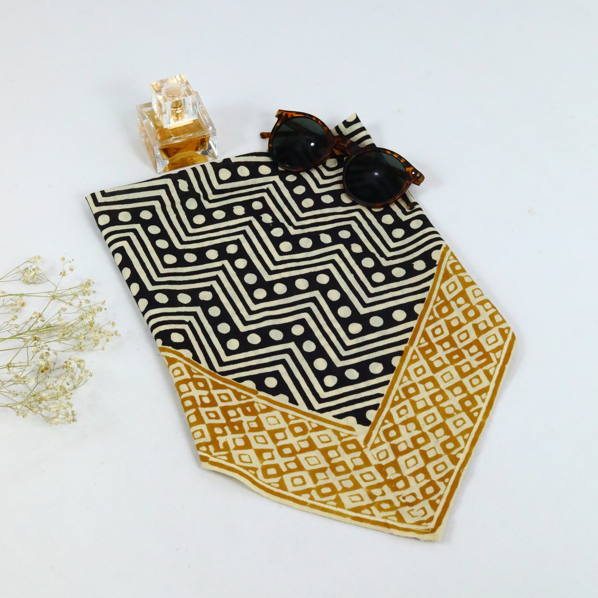 Thread Nest Cotton Block Printed Bandana In Yellow & Black