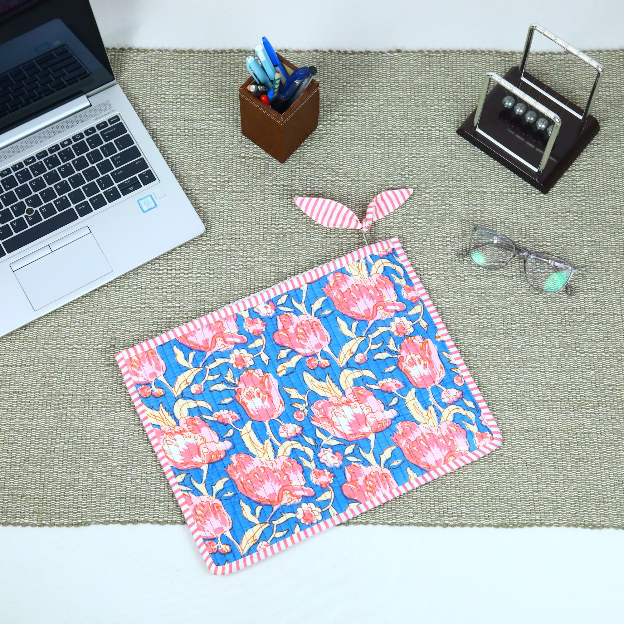 Bloom Grace Cotton Quilted Screen Print Laptop Sleeves With Bow - Image 4