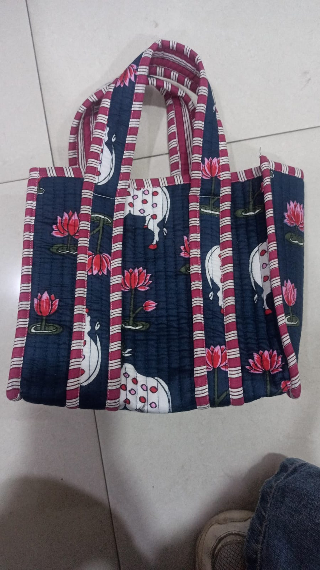 Smile Meal Cotton Lunch Box In Blue & Multicolor - Image 2