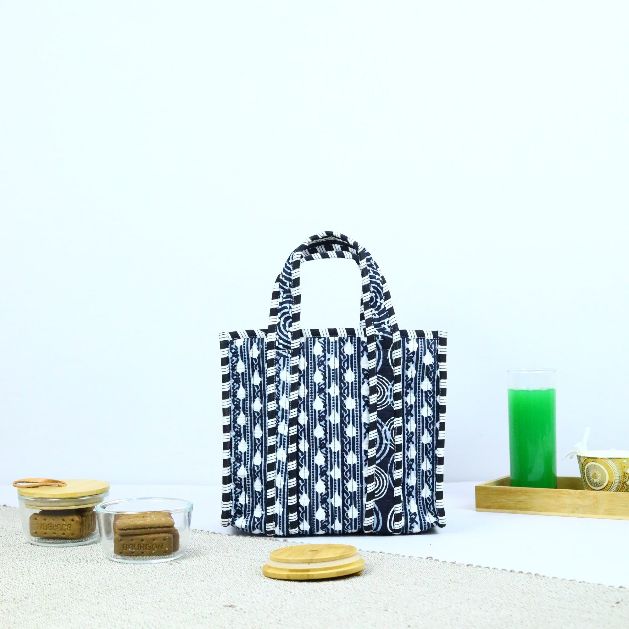 Snack in Style Lunch Box In Black, Blue & White - Image 2