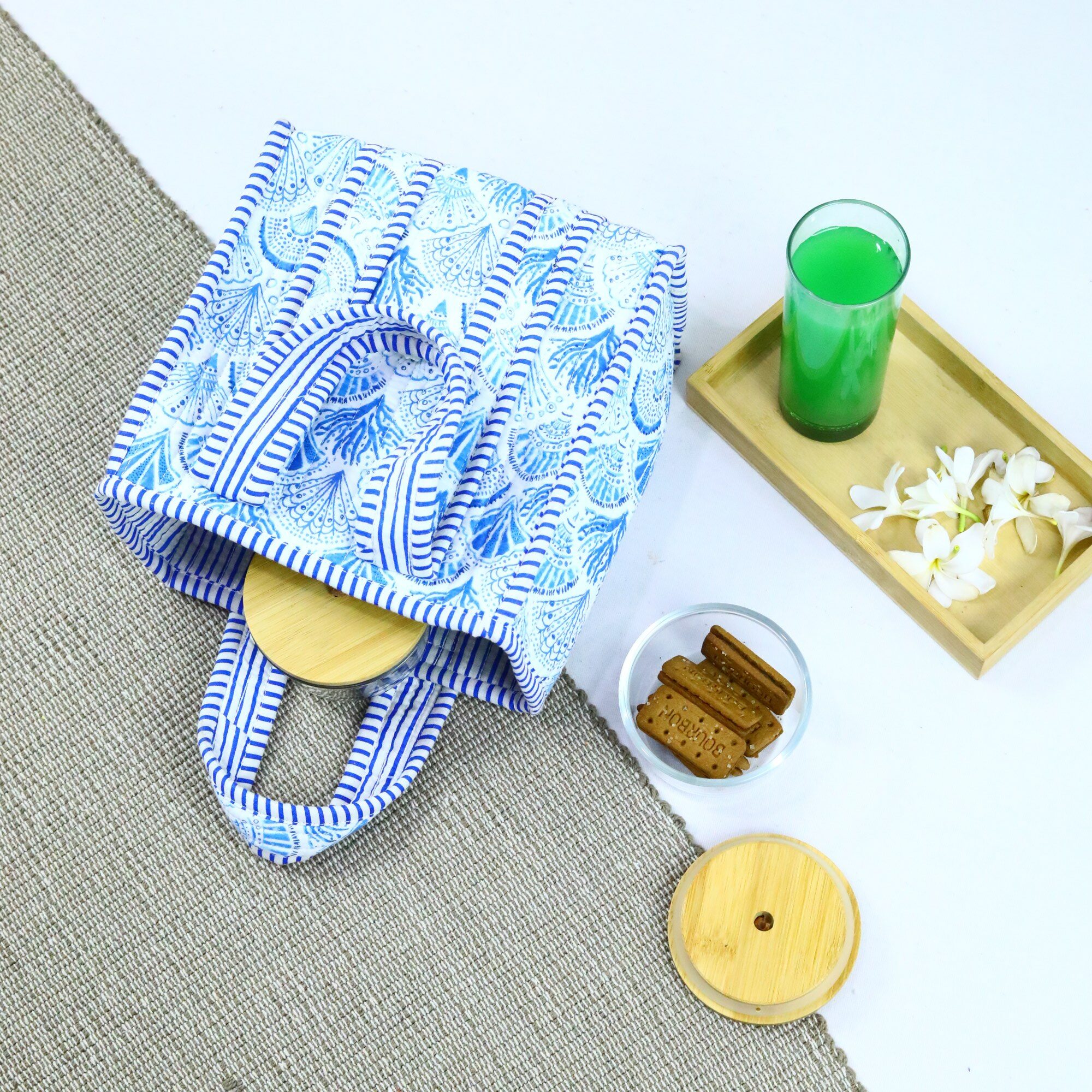 Happy Meal Cotton Lunch Box In White & Blue - Image 5