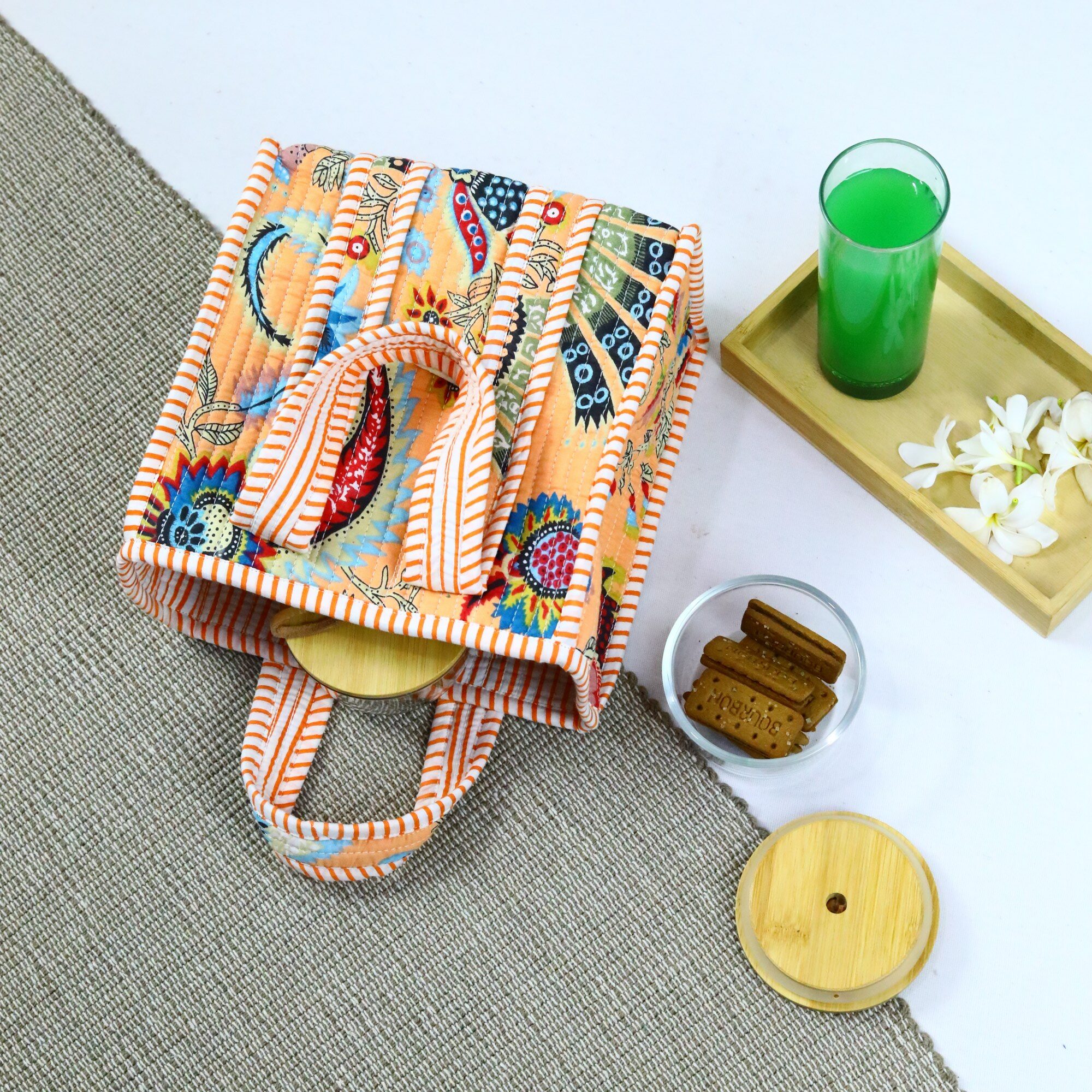 Campus Bite Lunch Box In Peach & Multicolor - Image 4