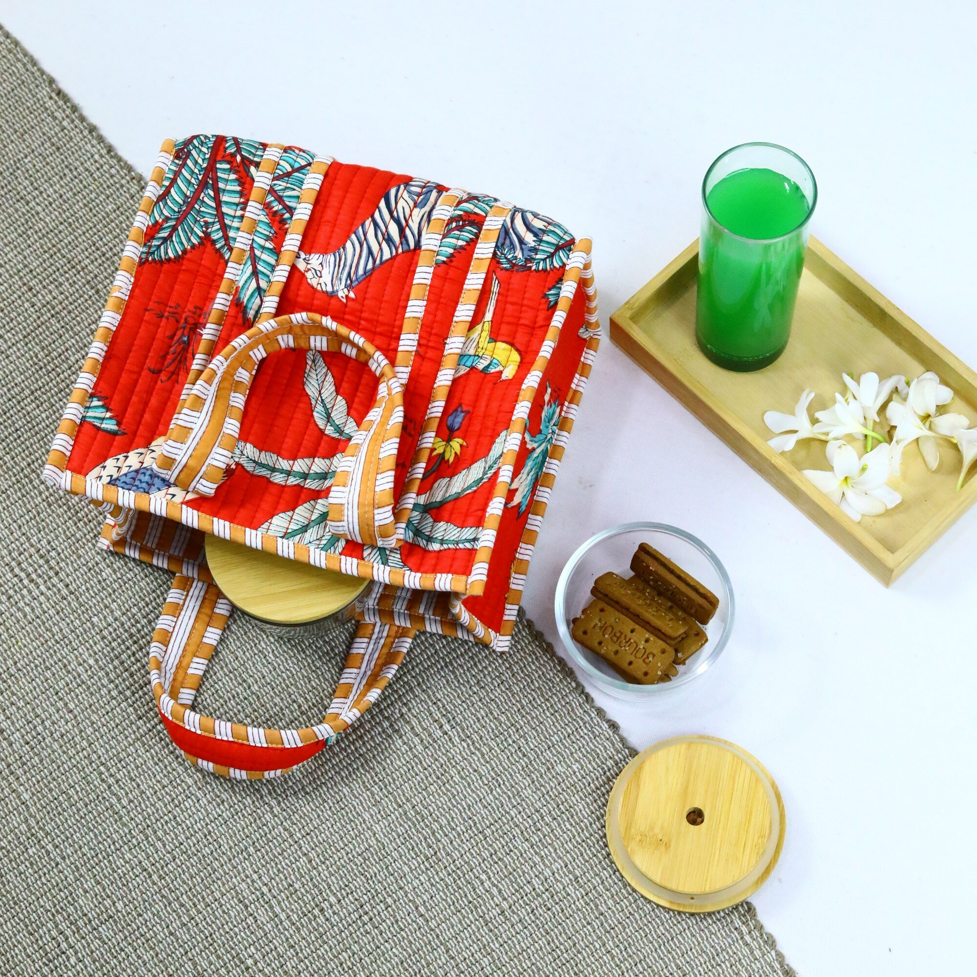 Trendy Jungle Print Lunch Box In Orange & Multicolor - Image 4