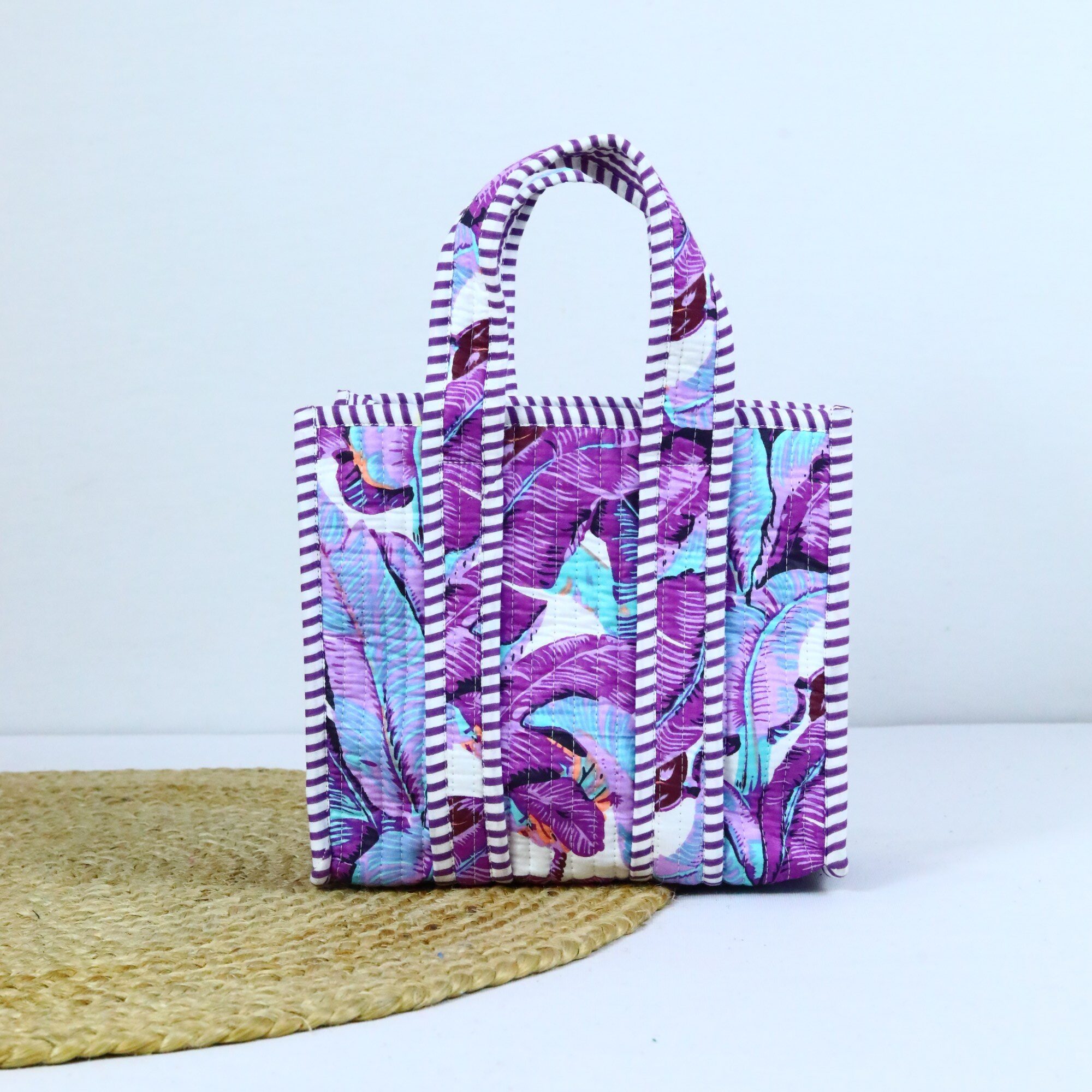 Classy Meal Cotton Lunch Box In Purple