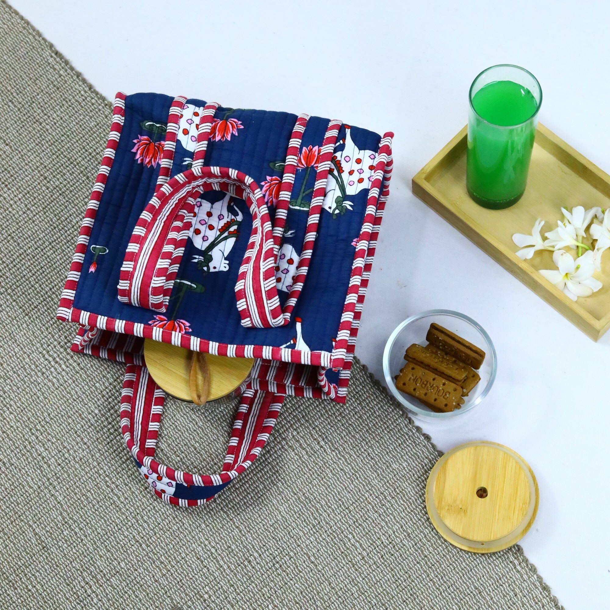 Smile Meal Cotton Lunch Box In Blue & Multicolor - Image 6