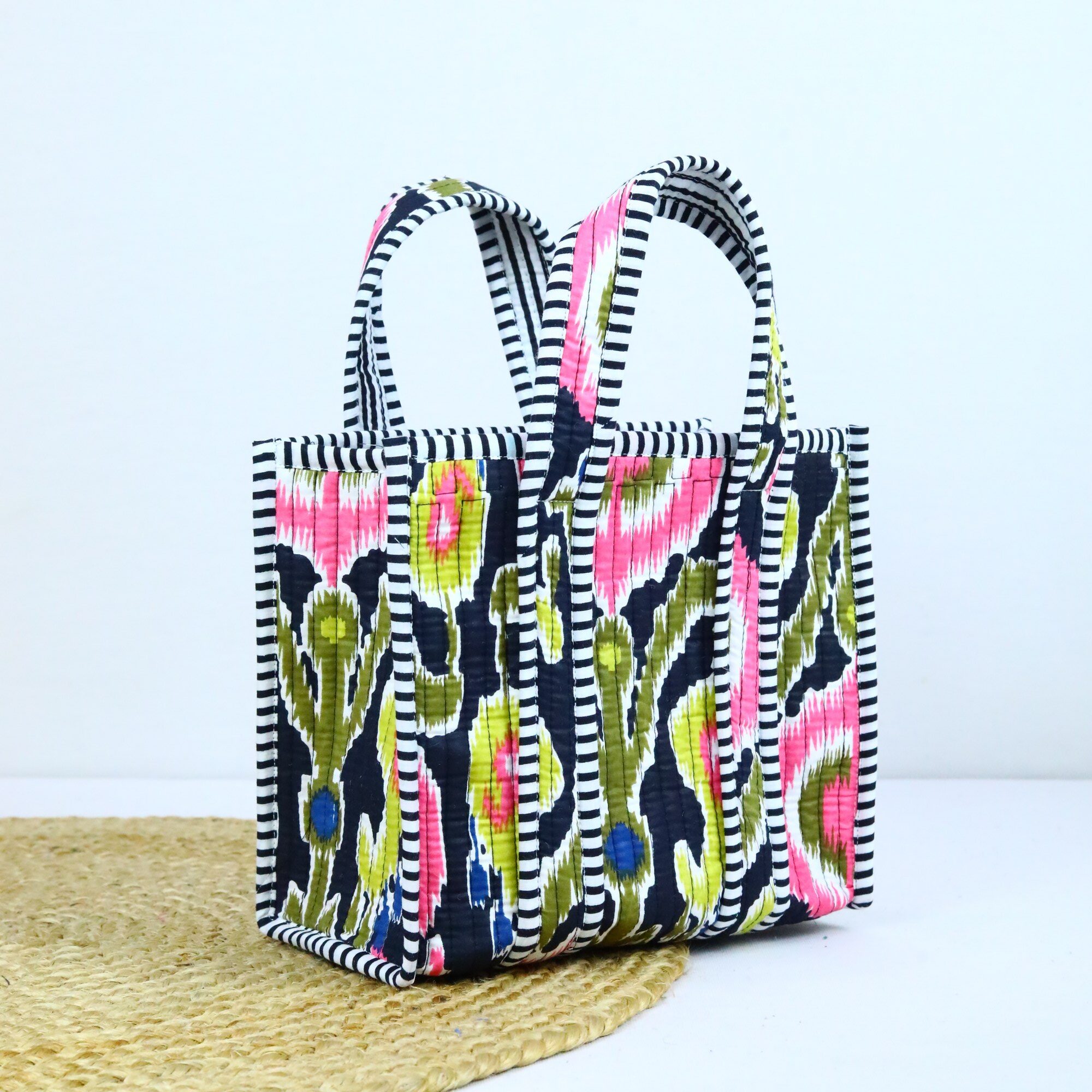 Stylish Ikat Lunch Box In Black & Multicolor - Image 6