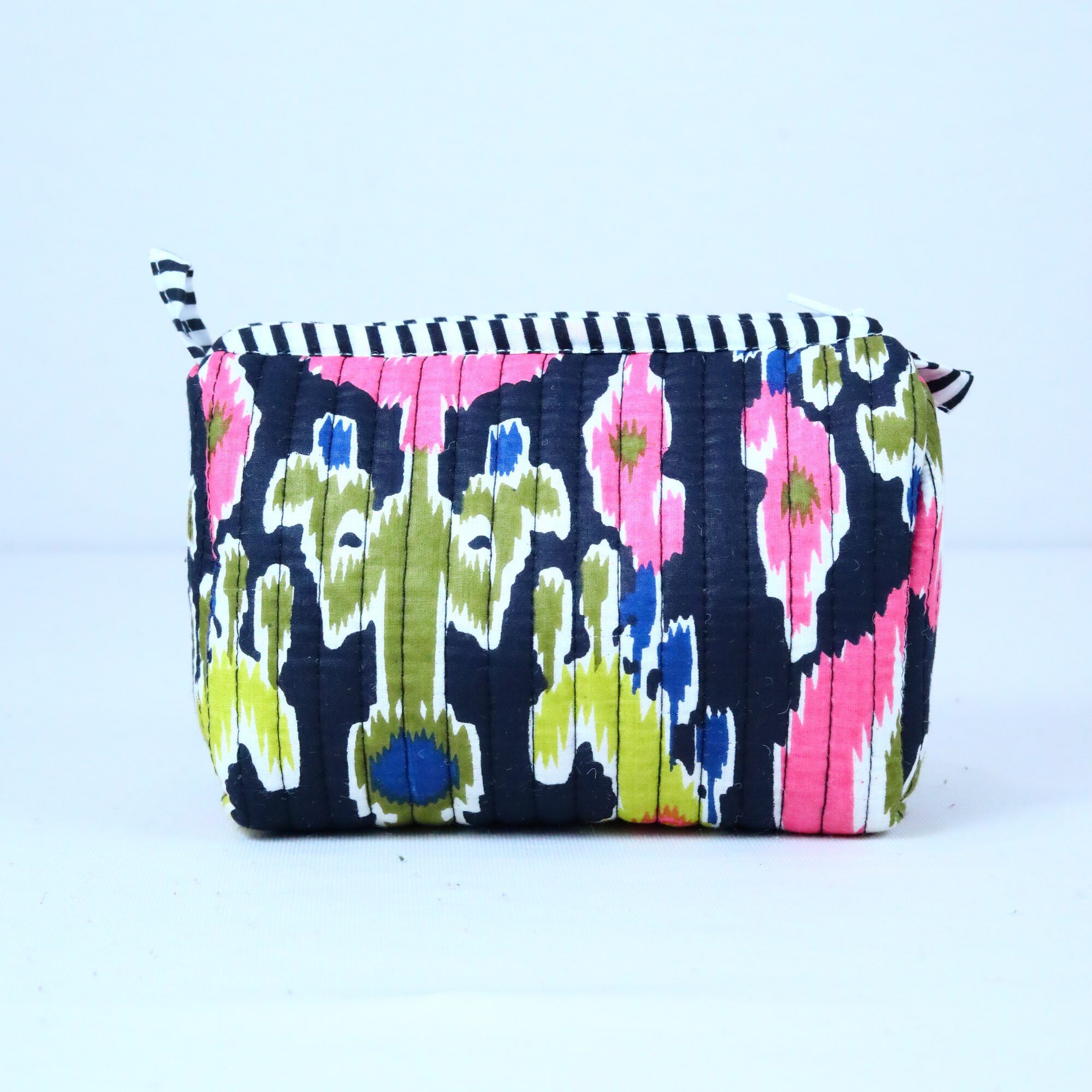 Travel Glow Screen Printed Set Of 3 Toiletry Pouches in Multicolor - Image 2