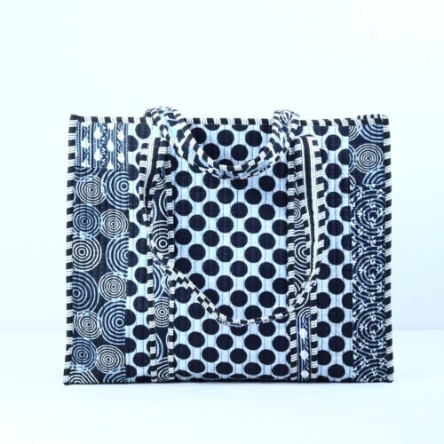 Everyday Essential Tote Screen Print Cotton Quilted Tote Bag In Black & White