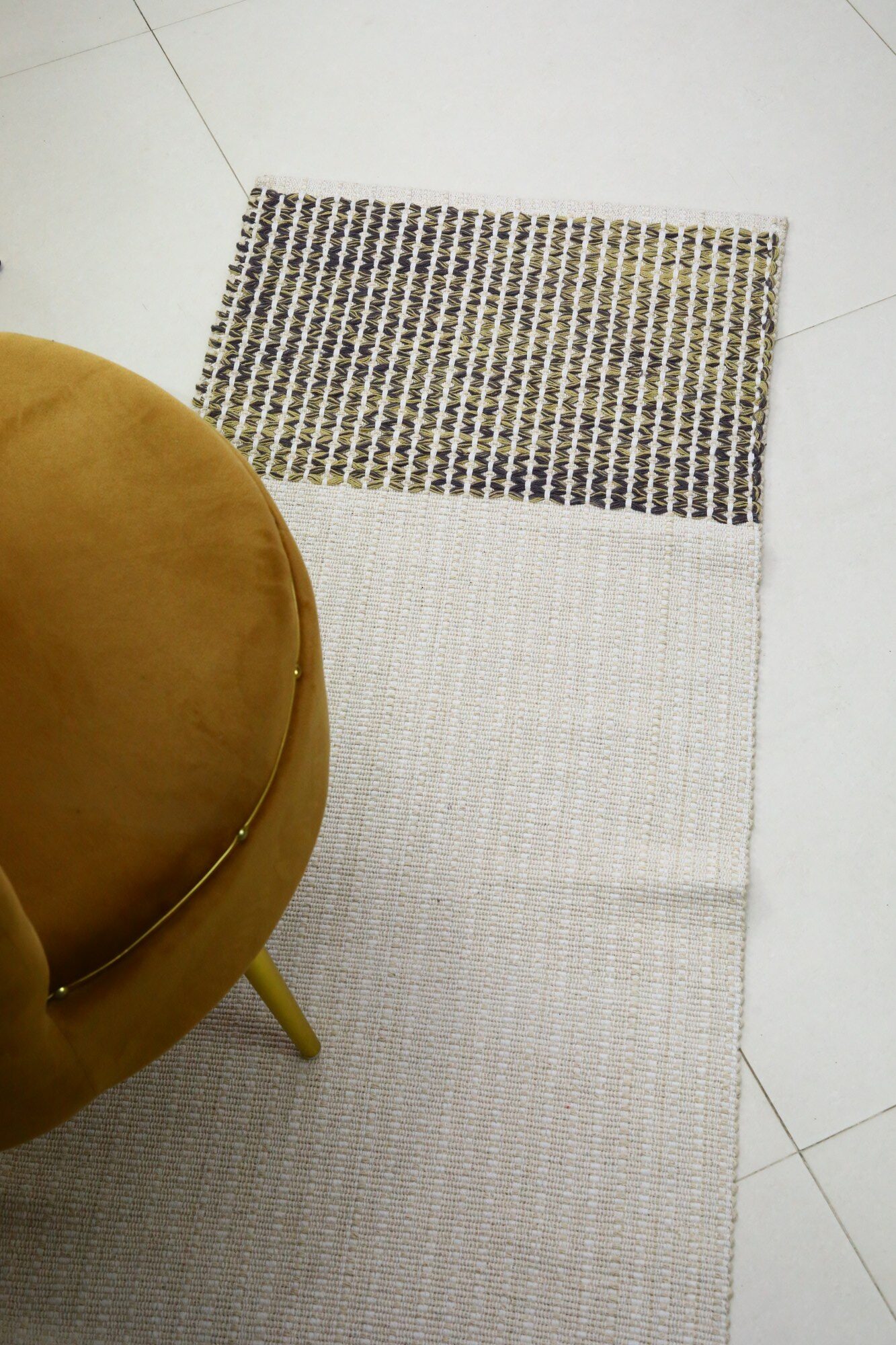 CalmNest Hand loomed Cotton Yoga Mat In Solid Dyed