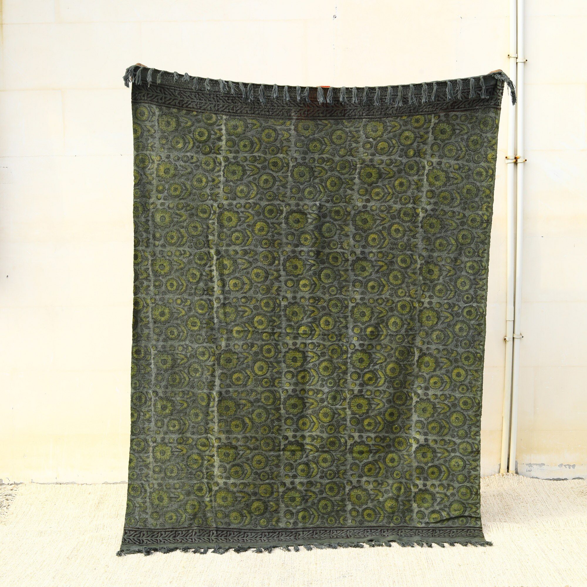 Floral Jaal Ajrakh Printed Cotton Slub Throw In Herbal Green Colour - Image 3