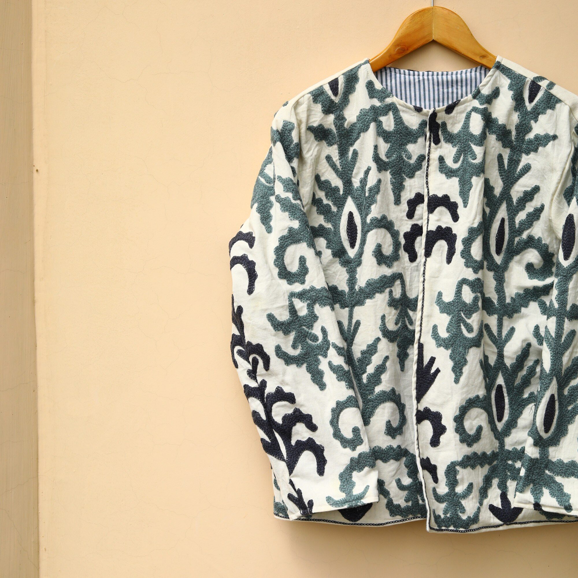 Young & Yarn Slub Suzani Jacket - Image 3