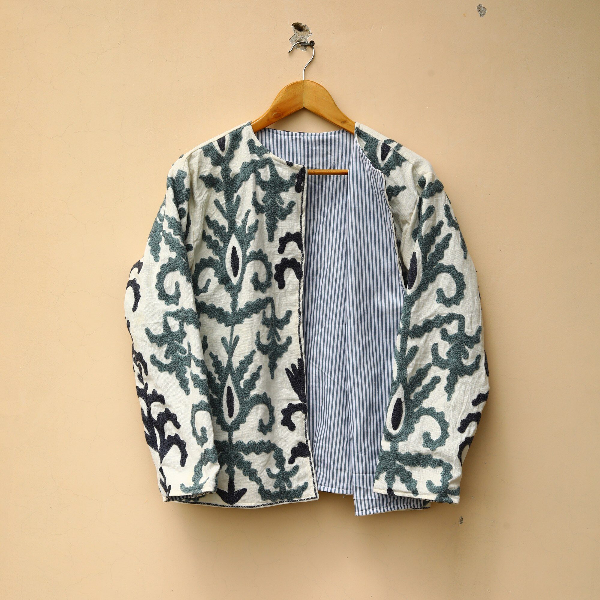 Young & Yarn Slub Suzani Jacket - Image 4