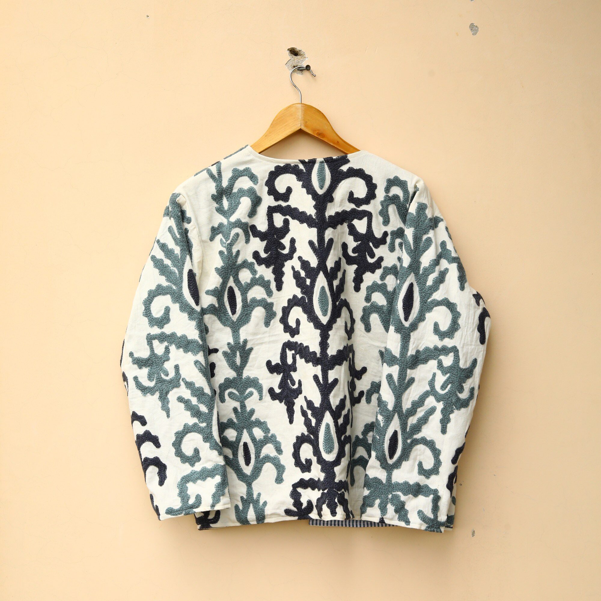 Young & Yarn Slub Suzani Jacket - Image 5