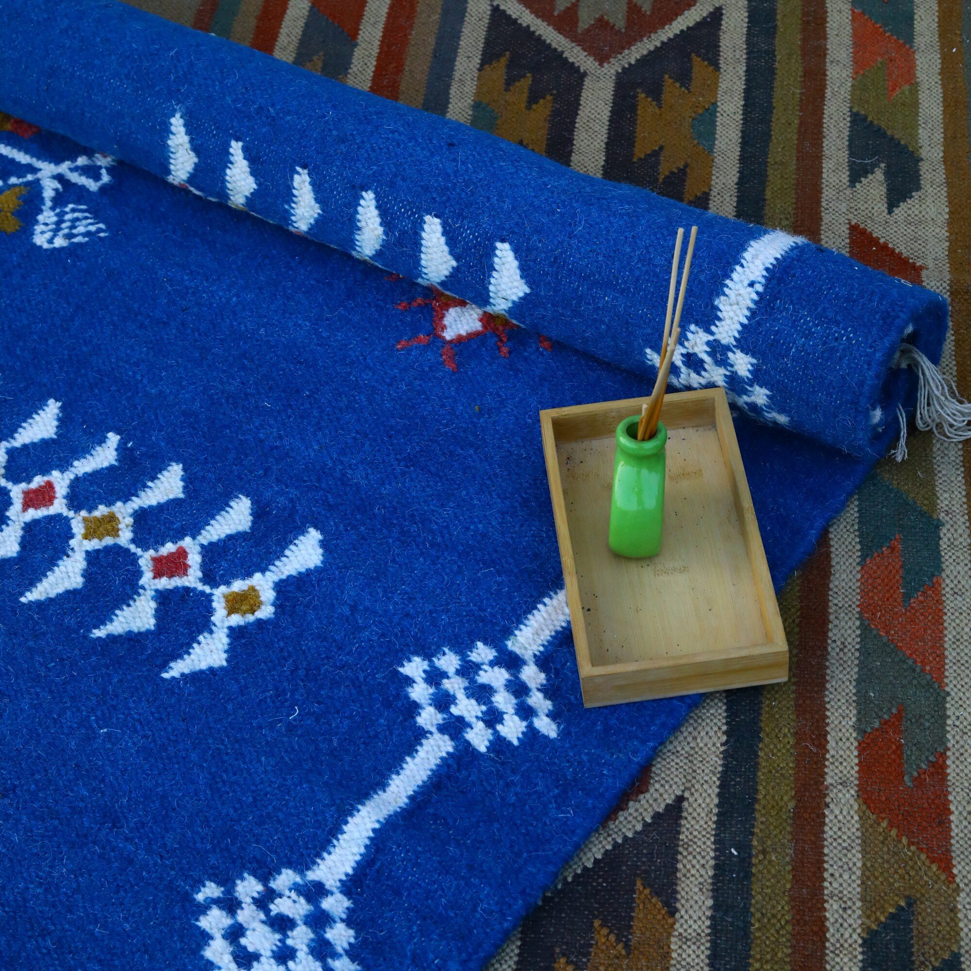 Royal Craft HandWoven Wool Rug In Blue & White - Image 6