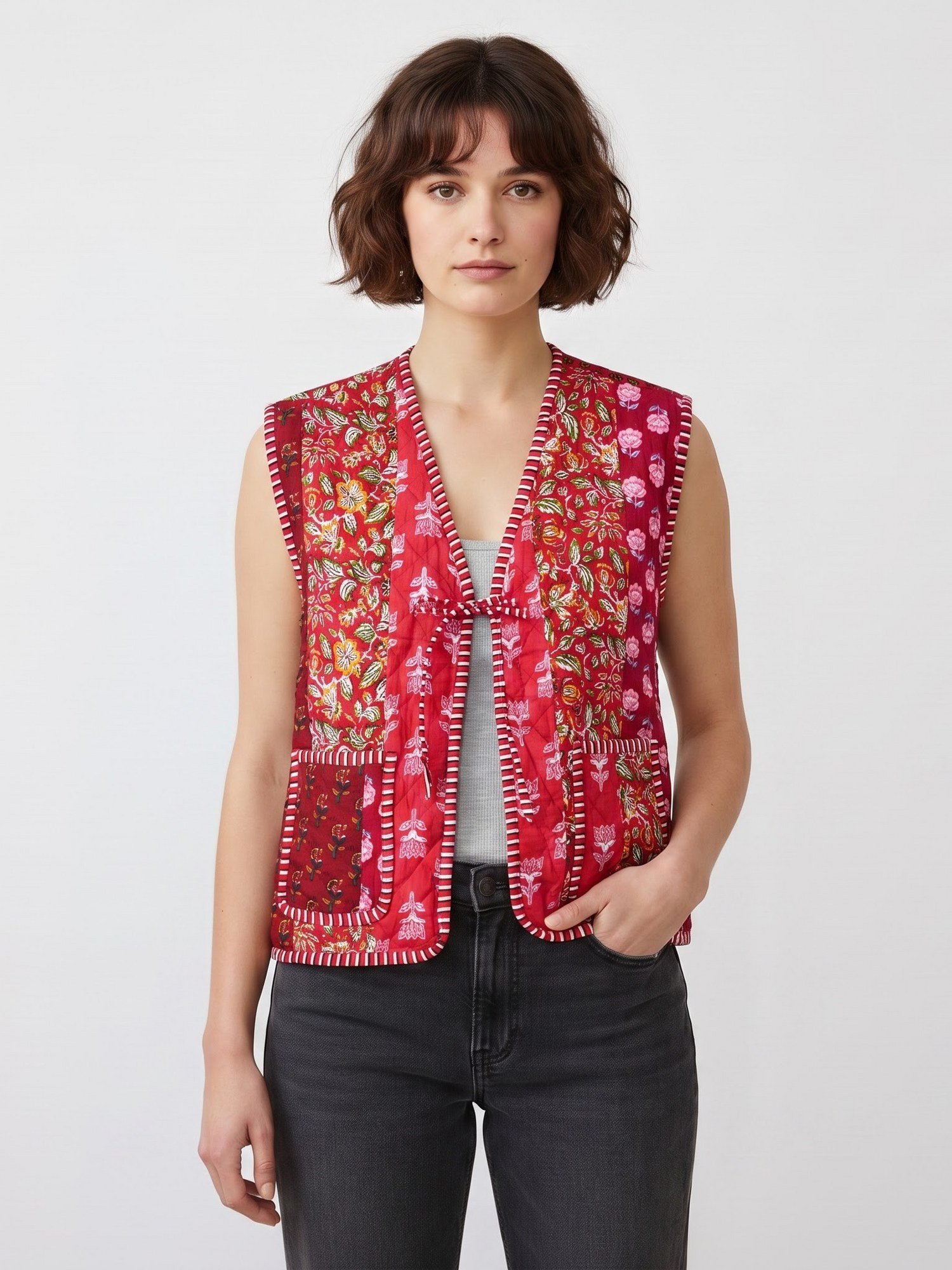 Red Beauty Patchwork Style Cotton Quilted Jacket In Red & Multicolor